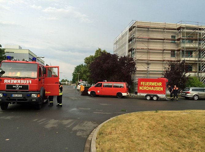 Begutachtung des Wasserschadens eingeleitet (Foto: Landratsamt Kyffhäuserkreis) Begutachtung des Wasserschadens eingeleitet (Foto: Landratsamt Kyffhäuserkreis)