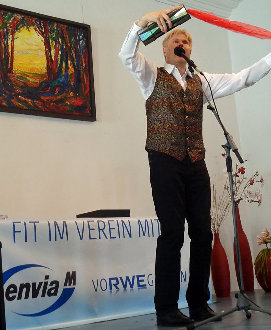 Zauberer begeisterte (Foto: Kindervilla Bad Frankenhausen) Zauberer begeisterte (Foto: Kindervilla Bad Frankenhausen)