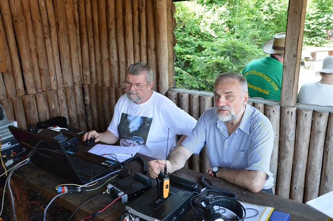 Die Funkfreunde aus Nordhausen und dem Kyffh&auml;user trafen sich bei Bad Frankenhausen (Foto: S. Hey)