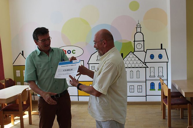 Bewilligungsbescheid f&uuml;r neues Konzept (Foto: Karl-Heinz Herrmann)