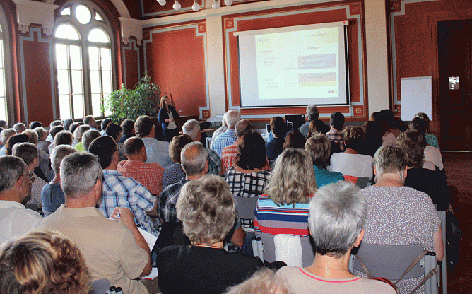 Pädagogen informiert (Foto: Karl-Heinz Herrmann) Pädagogen informiert (Foto: Karl-Heinz Herrmann)