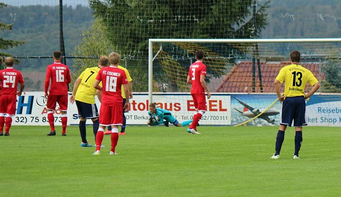 Von der 2. Hauptrunde im Thüringenpokal (Foto: Karl-Heinz Herrmann) Von der 2. Hauptrunde im Thüringenpokal (Foto: Karl-Heinz Herrmann)