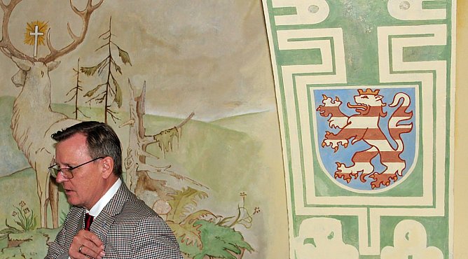 Das aufmerksame Auge des Ministerpr&auml;sidenten (Foto: Karl-Heinz Herrmann)