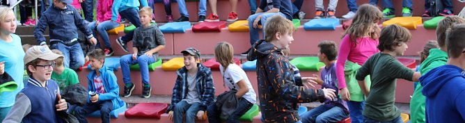 Sitzplatzrondell eingeweiht (Foto: Karl-Heinz Herrmann)