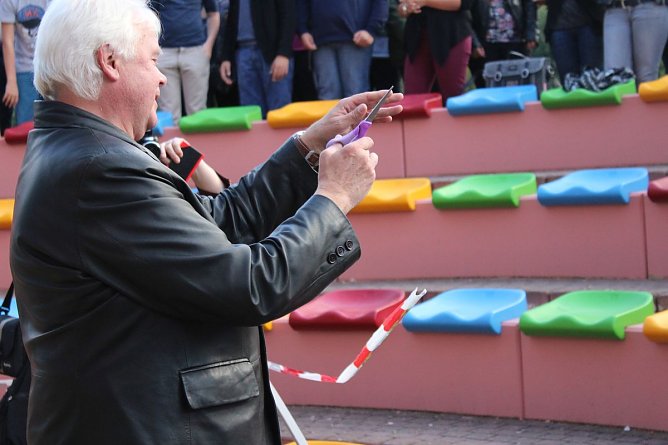 Sitzplatzrondell eingeweiht (Foto: Karl-Heinz Herrmann)