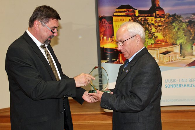 Ehrenamtler vorgestellt (1) (Foto: Karl-Heinz Herrmann) Ehrenamtler vorgestellt (1) (Foto: Karl-Heinz Herrmann)