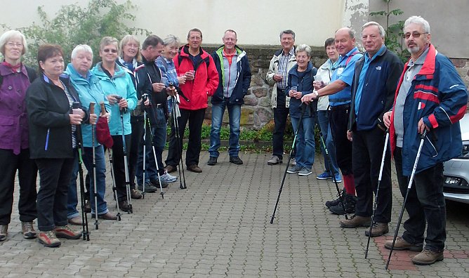 Wandern in der Natur (Foto: Horst Schmidt)