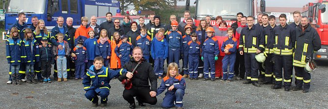 Helfende Hand braucht Unterst&uuml;tzung (Foto: Karl-Heinz Herrmann)