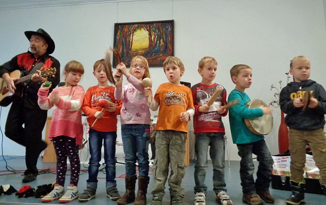 Gemeinsames Singen macht Spa&szlig; (Foto: Kindervilla Bad Frankenhausen)