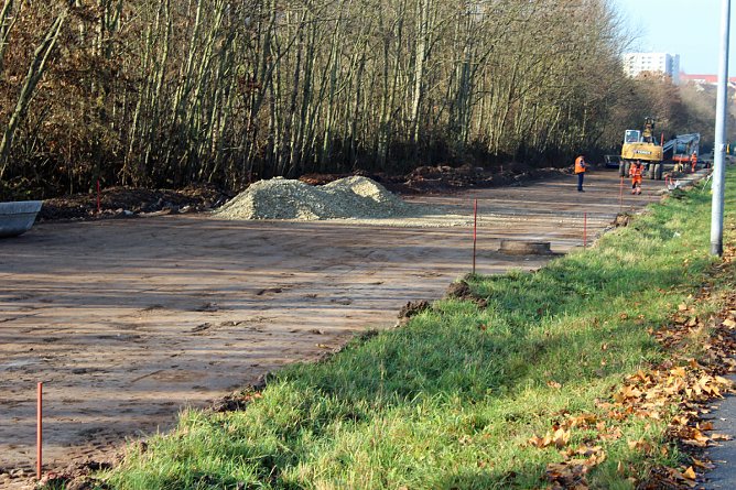 Parkfl&auml;che wird geschaffen (Foto: Karl-Heinz Herrmann)