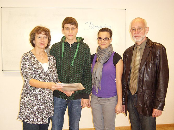 Kooperationsvereinbarungen übergeben (Foto: IHK Nordhausen) Kooperationsvereinbarungen übergeben (Foto: IHK Nordhausen)