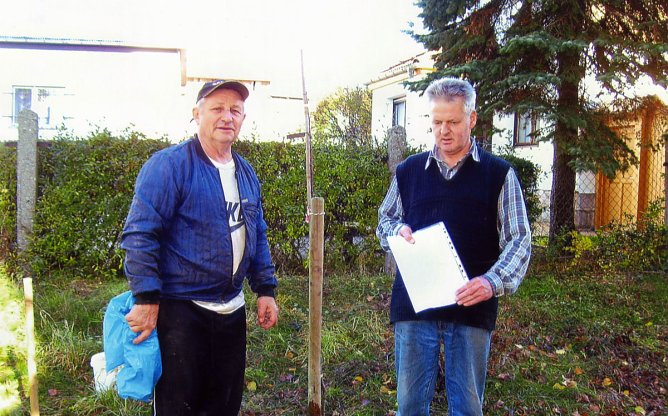 Selten gewordene Obstsorten gepflanzt (Foto: Hannlore Kutscha)
