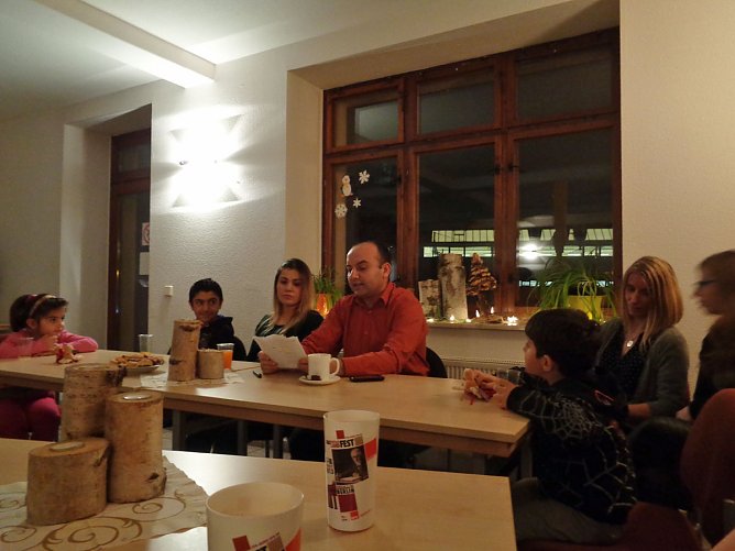 Emad Baklaro im Erz&auml;hlcaf&egrave; (Foto: Marion Haas und Kathrin Milde)