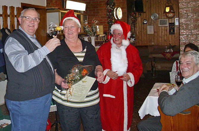 Goldener Singvogel verliehen (Foto: Thomas Leipold) Goldener Singvogel verliehen (Foto: Thomas Leipold)