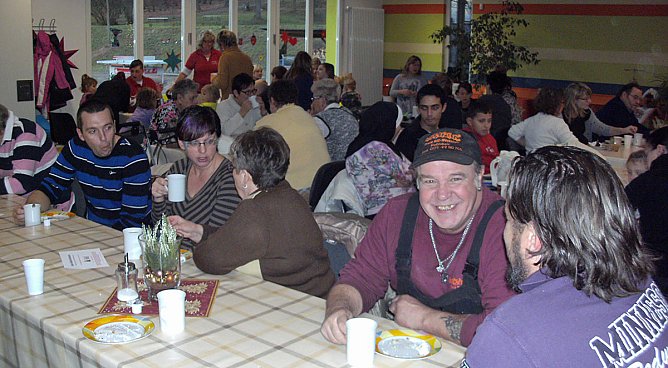 Weihnachtsfeier im Freizeitzentrum (Foto: Freizeizentrum Artern) Weihnachtsfeier im Freizeitzentrum (Foto: Freizeizentrum Artern)