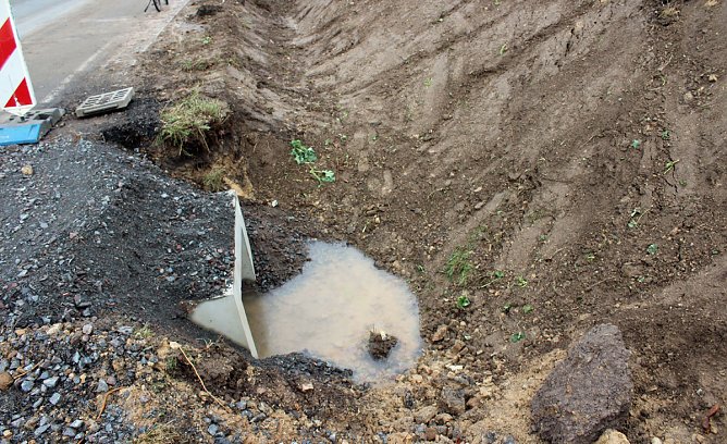Tunnel für die Kröten (Foto: Karl-Heinz Herrmann) Tunnel für die Kröten (Foto: Karl-Heinz Herrmann)
