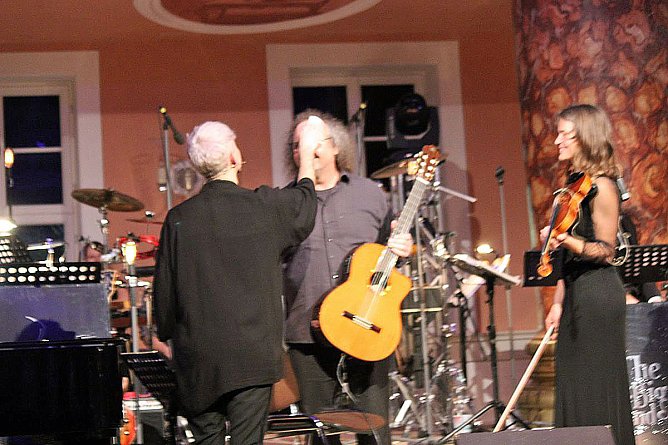 Mit tollem Swing in die Weihnachtszeit (Foto: Karl-Heinz Herrmann)