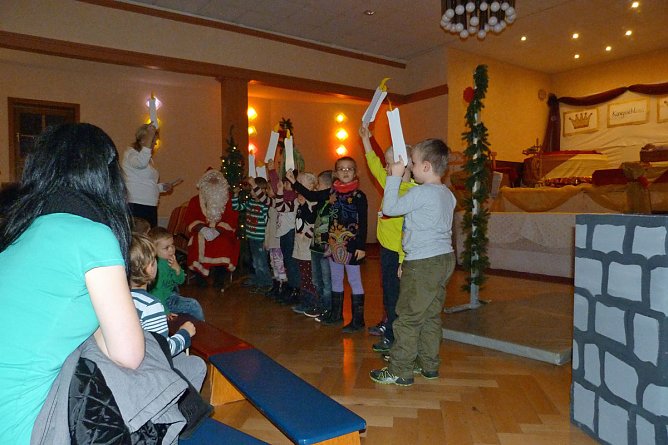 "Helbespatzen" feierten Weihnacht (Foto: Kita Helbespatzen)