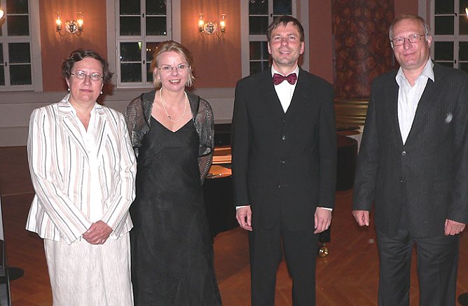 Enkel und Urenenkel von Hugo riemann (Foto: Albert P&ouml;llath)