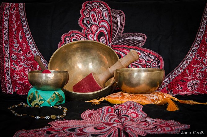 Stressabbau mit Klangschalen (Foto: Jana Gro&szlig;)