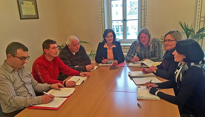 Fraktion bei Landr&auml;tin (Foto: Juliane Koch)