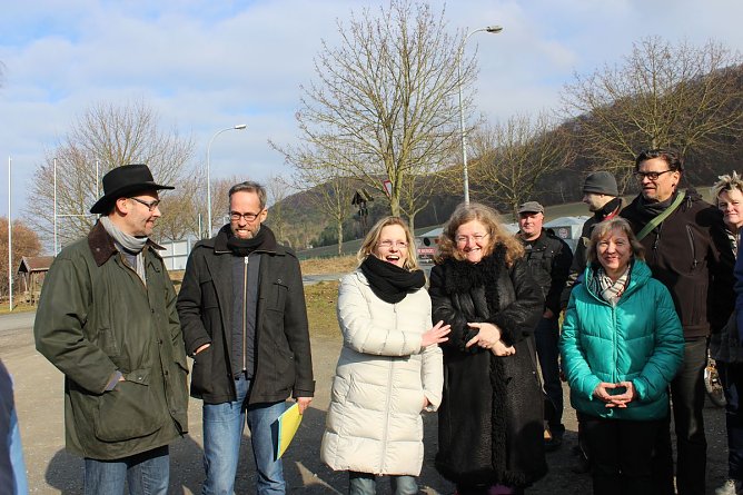 B&uuml;rgerinitiative mit Staatssekret&auml;r unterwegs (Foto: Karl-Heinz Herrmann)