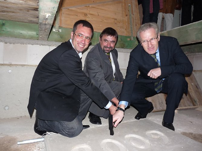 Grundsteinlegung Cruciskirche (Foto: Karl-Heinz Herrmann) Grundsteinlegung Cruciskirche (Foto: Karl-Heinz Herrmann)