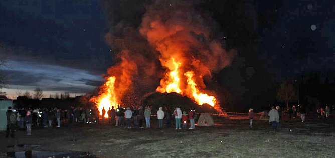 Ein Feuer ist nicht genug (Foto: Karl-Heinz Herrmann) Ein Feuer ist nicht genug (Foto: Karl-Heinz Herrmann)