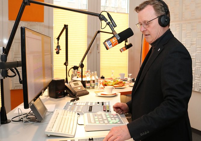 Ramelow als Morgen-Moderator (Foto: Landeswelle)