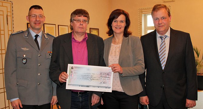 Spendenmittel aus dem Neujahrsempfang 2016 (Foto: Karl-Heinz Herrmann)