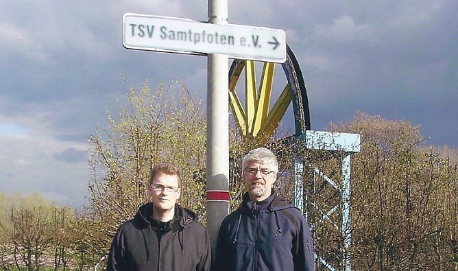 NUBI-Mitglied &uuml;berbrachte Spende (Foto: M. Zacher)