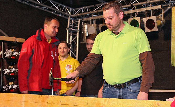 Maibaumk&ouml;nig im Stechen ermittelt (Foto: Karl-Heinz Herrmann)
