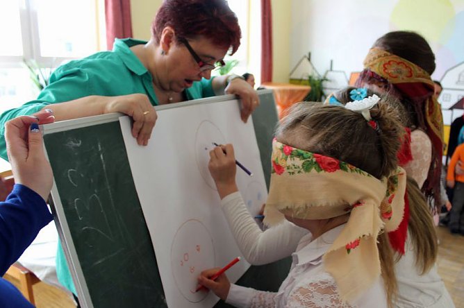 Muttertag gefeiert (Foto: Karl-Heinz Herrmann) Muttertag gefeiert (Foto: Karl-Heinz Herrmann)