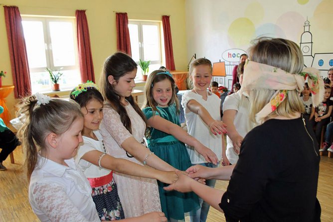 Muttertag gefeiert (Foto: Karl-Heinz Herrmann) Muttertag gefeiert (Foto: Karl-Heinz Herrmann)