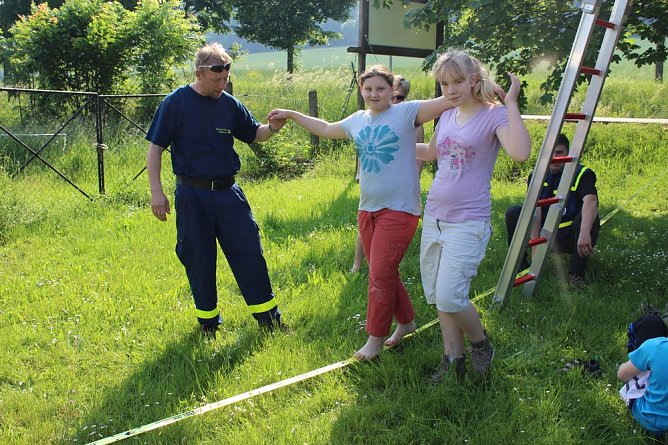 DRK-Jugend ma&szlig; sich im Wettkampf (Foto: Karl-Heinz Herrmann)