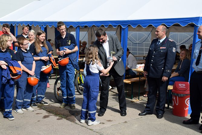 Unwettereinsatz auf Feuerwehrfest in Bebra (Foto: Marcus Weise)