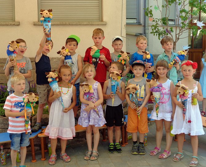 Nun sagen wir Auf Wiedersehen (Foto: Kindervilla Bad Frankenhausen)