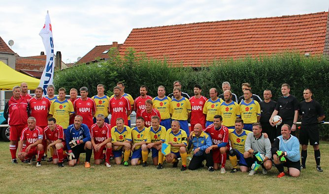 Volles Dutzend - Fans zufrieden! (Foto: Karl-Heinz Herrmann)