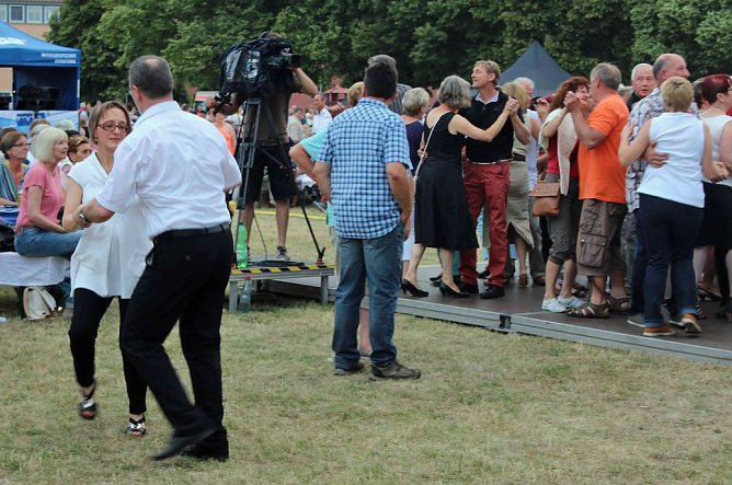 Warmer und trockener MDR Sommernachtsball (Foto: Karl-Heinz Herrmann) Warmer und trockener MDR Sommernachtsball (Foto: Karl-Heinz Herrmann)