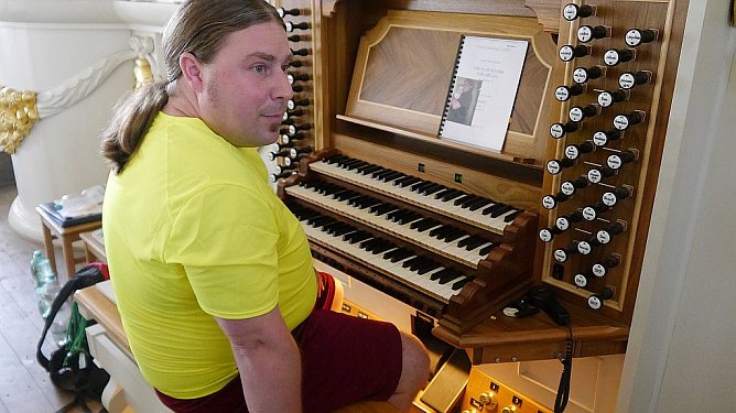 Organ and bikes - Fahrradtour mit Orgel (Foto: J&uuml;rgen Kieper)
