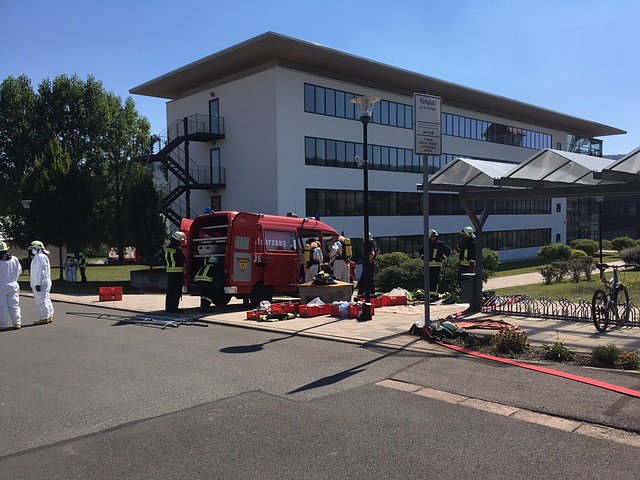 Hei&szlig;er Tanz der Rettungskr&auml;fte (Foto: Sven Oesterheld)