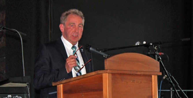 Landwirte kritisieren Bundesregierung (Foto: Karl-Heinz Herrmann) Landwirte kritisieren Bundesregierung (Foto: Karl-Heinz Herrmann)