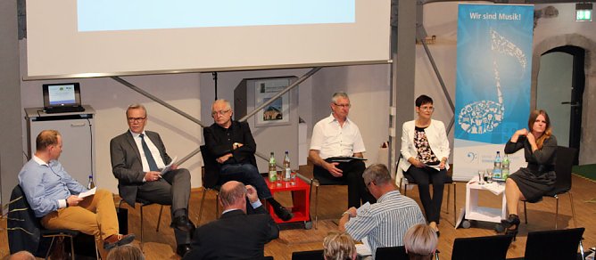 Ideen ja - Und auch schon Lösungen? (Foto: Karl-Heinz Herrmann) Ideen ja - Und auch schon Lösungen? (Foto: Karl-Heinz Herrmann)