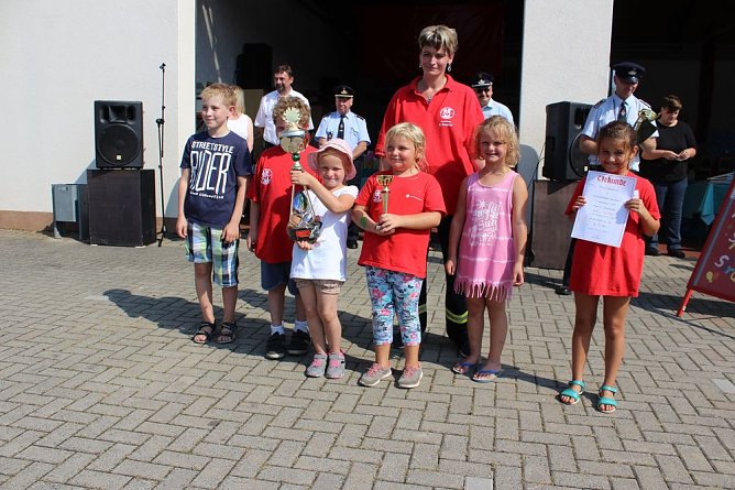 24. Kreisausscheid der Jugendfeuerwehren in Sondershausen (Foto: Karl-Heinz Herrmann) 24. Kreisausscheid der Jugendfeuerwehren in Sondershausen (Foto: Karl-Heinz Herrmann)