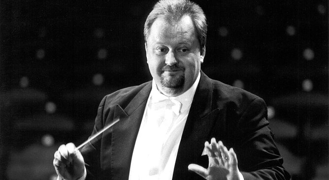 Letzter Pinselstrich (Foto: Agentur)