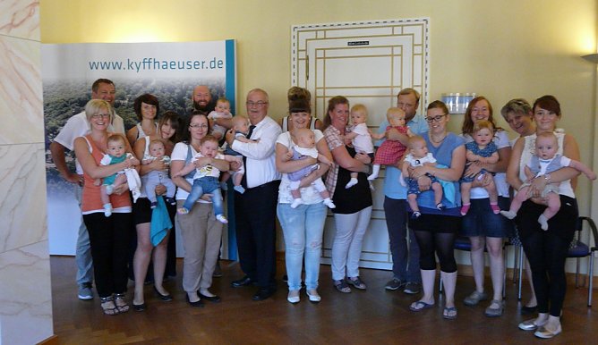 Babytreffen im Landratsamt Kyffhäuserkreis (Foto: Landratsamt Kyffhäuserkreis) Babytreffen im Landratsamt Kyffhäuserkreis (Foto: Landratsamt Kyffhäuserkreis)