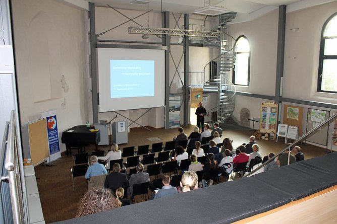 Kommunen nachhaltig miteinander gestalten (Foto: Karl-Heinz Herrmann) Kommunen nachhaltig miteinander gestalten (Foto: Karl-Heinz Herrmann)