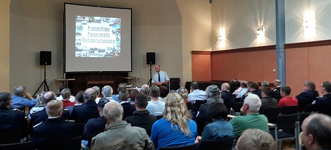 Arbeitsgruppe / Feuerwehrauschuss soll es richten (Foto: Karl-Heinz Herrmann)