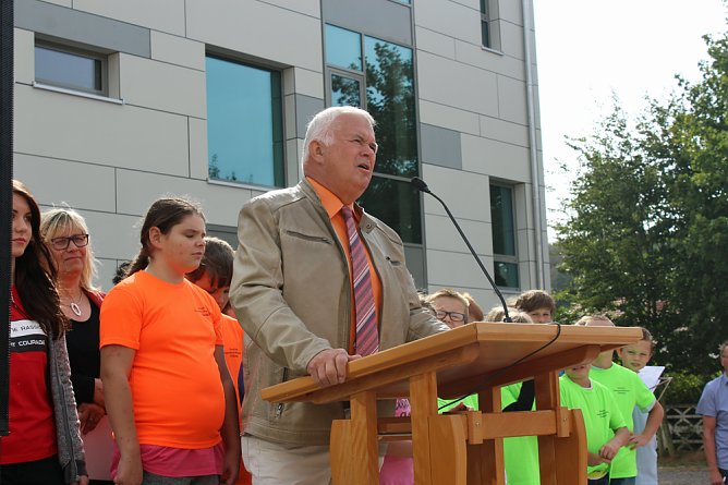 Erweiterungsbau &uuml;bergeben (Foto: Karl-Heinz Herrmann)