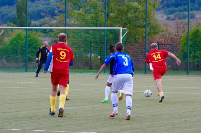 Stadtauswahl gegen Bundeswehrauswahl (Foto: Peter Möbius) Stadtauswahl gegen Bundeswehrauswahl (Foto: Peter Möbius)